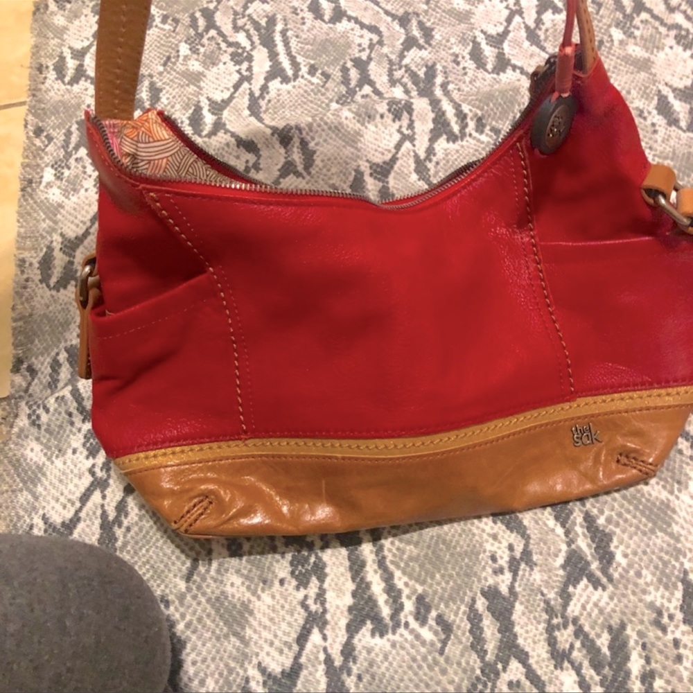 The Sak medium size leather purse